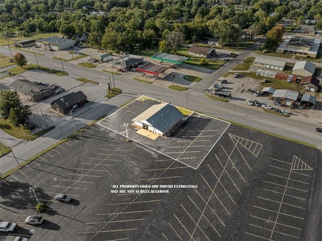 1419 W Austin Boulevard, Nevada, MO 64772