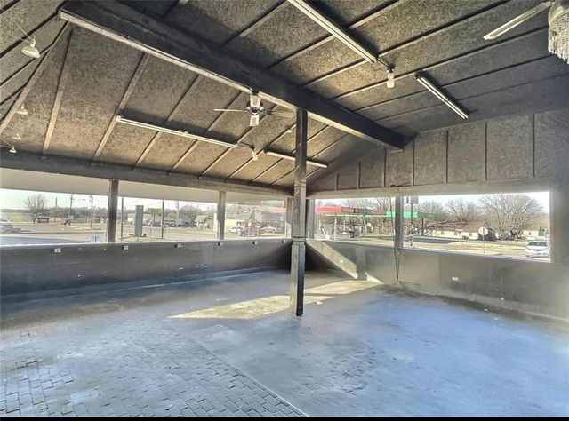 1419 W Austin Boulevard, Nevada, MO 64772