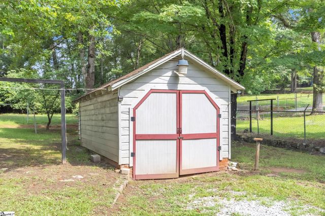704 Slater Road, Marietta, SC 29661