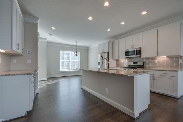 2929 Arctic AVE, Virginia Beach, VA 23451