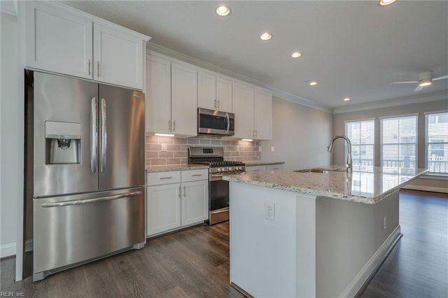 2929 Arctic AVE, Virginia Beach, VA 23451