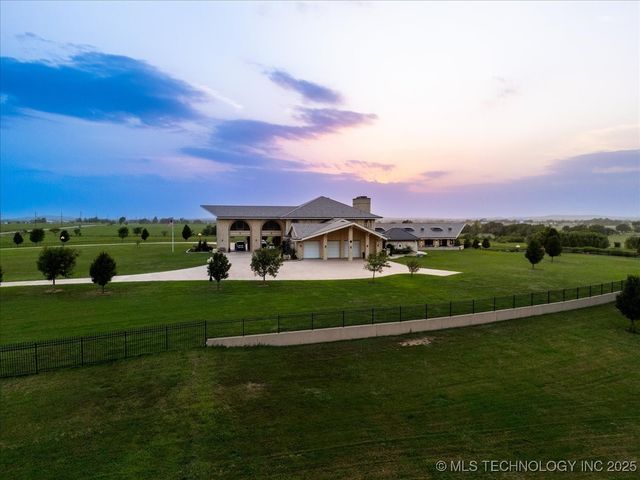 8350 W 590 Road S, Inola, OK 74036