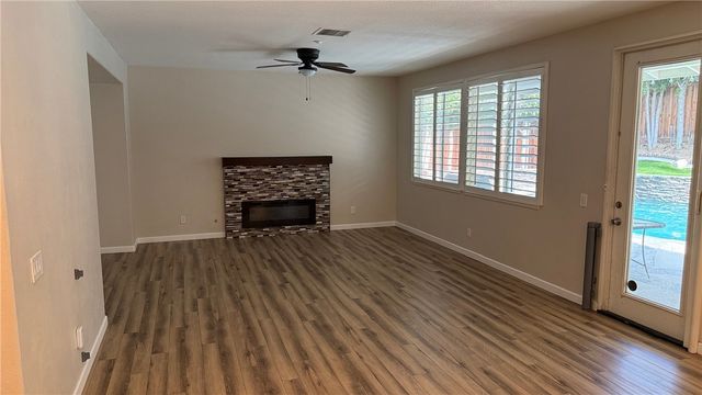 1571 Foothill, Redlands, CA 92374
