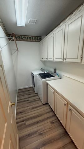 1571 Foothill, Redlands, CA 92374