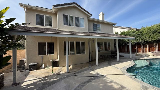 1571 Foothill, Redlands, CA 92374