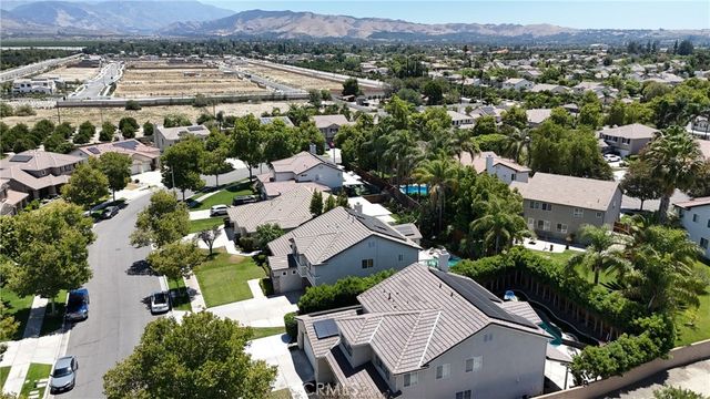 1571 Foothill, Redlands, CA 92374