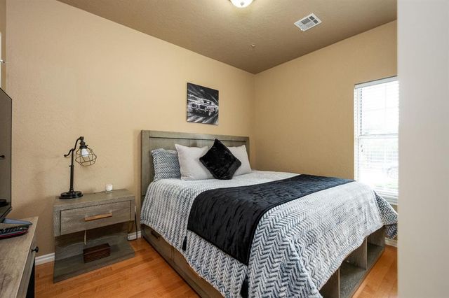 4228 Harrogate Drive, Norman, OK 73072