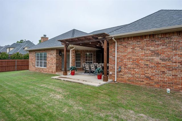 4228 Harrogate Drive, Norman, OK 73072