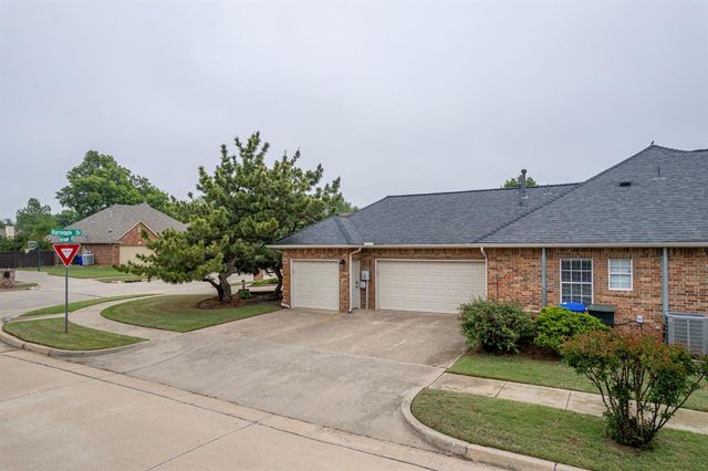 4228 Harrogate Drive, Norman, OK 73072