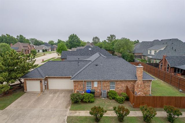 4228 Harrogate Drive, Norman, OK 73072
