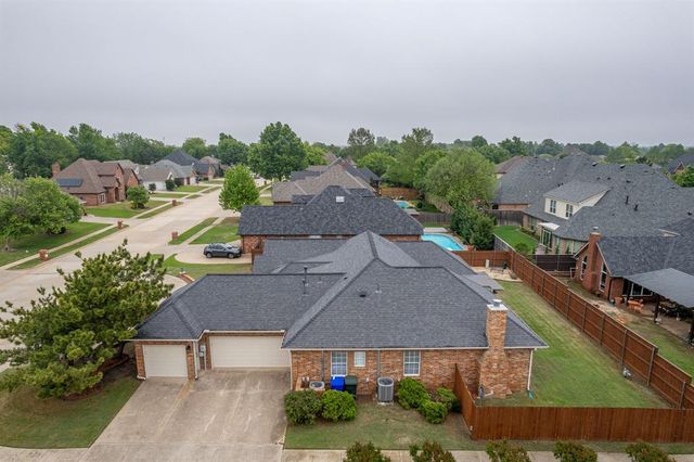 4228 Harrogate Drive, Norman, OK 73072