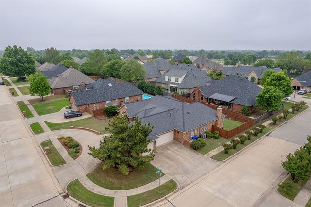 4228 Harrogate Drive, Norman, OK 73072