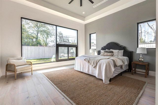 207 W 33rd Street, Houston, TX 77018