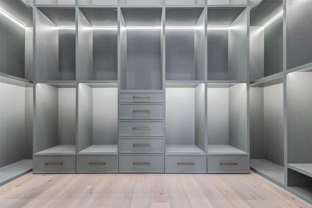 207 W 33rd Street, Houston, TX 77018