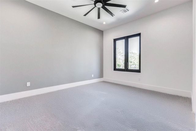 207 W 33rd Street, Houston, TX 77018