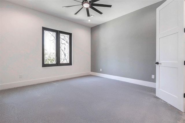 207 W 33rd Street, Houston, TX 77018