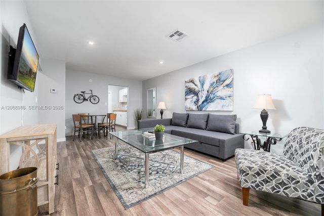 1352 Holly Heights Drive, Fort Lauderdale, FL 33304
