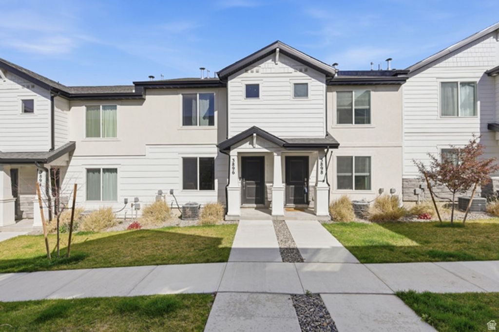 Image 1 of property listing at 3898 S SILVER BANK DR, Magna, UT 84044