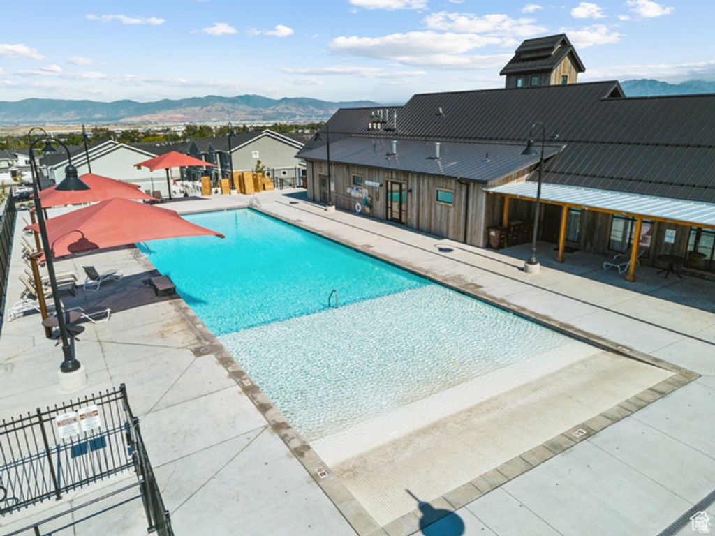 Image 23 of property listing at 3898 S SILVER BANK DR, Magna, UT 84044