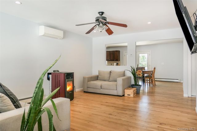 84 Bieselin Road, Bellport Village, NY 11713