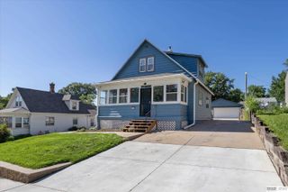 6766 Maple Street, Omaha, NE 68104