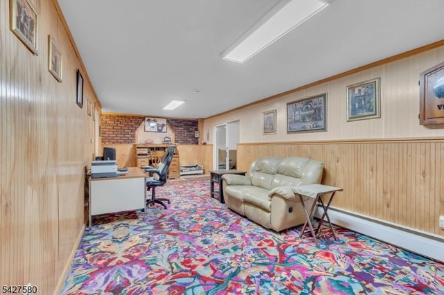 106 Louis Ln, Hackettstown Town, NJ 07840
