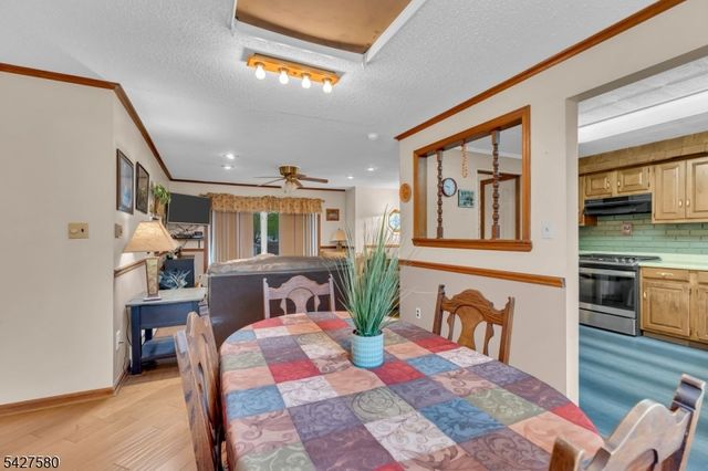 106 Louis Ln, Hackettstown Town, NJ 07840