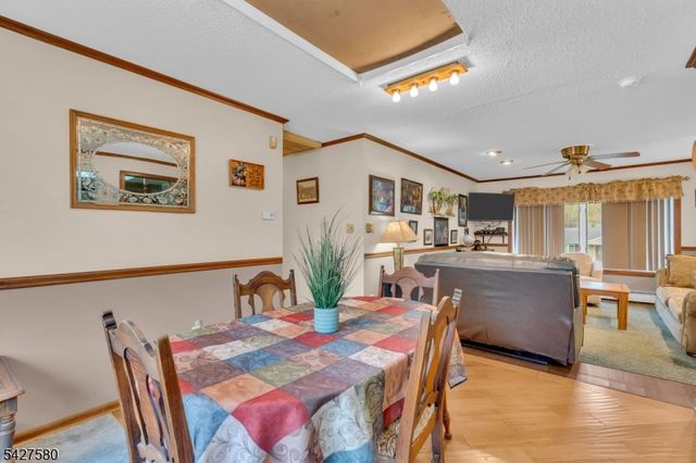 106 Louis Ln, Hackettstown Town, NJ 07840