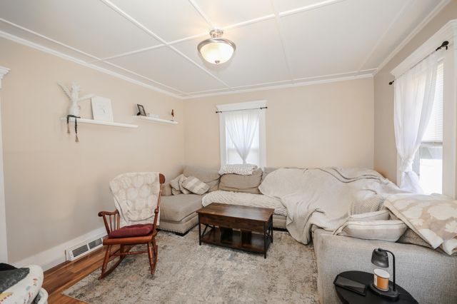 9 Concord Street, Concord, NH 03301
