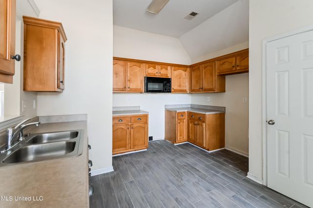 9959 Stage Run Drive, Olive Branch, MS 38654