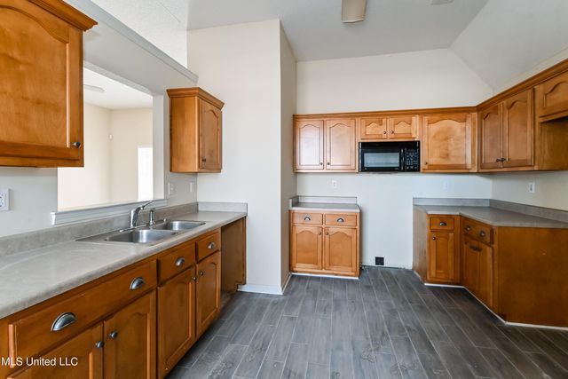 9959 Stage Run Drive, Olive Branch, MS 38654