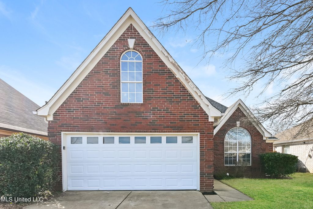 9959 Stage Run Drive, Olive Branch, MS 38654