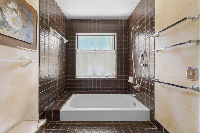 12378 Sawgrass Court, Wellington, FL 33414