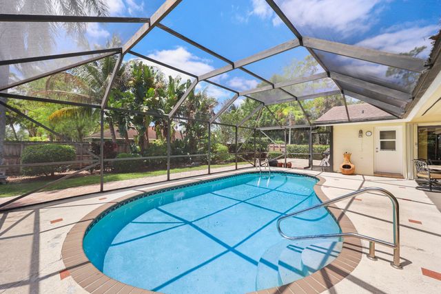 12378 Sawgrass Court, Wellington, FL 33414