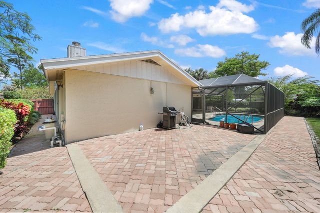 12378 Sawgrass Court, Wellington, FL 33414