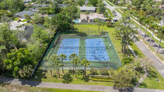 12378 Sawgrass Court, Wellington, FL 33414