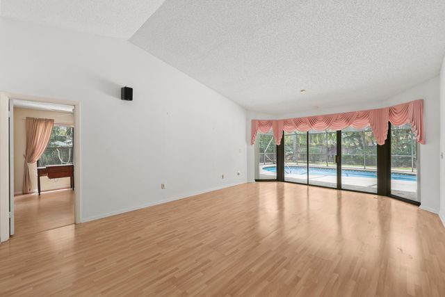 12378 Sawgrass Court, Wellington, FL 33414