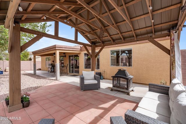 566 W COBBLESTONE Court, Casa Grande, AZ 85122