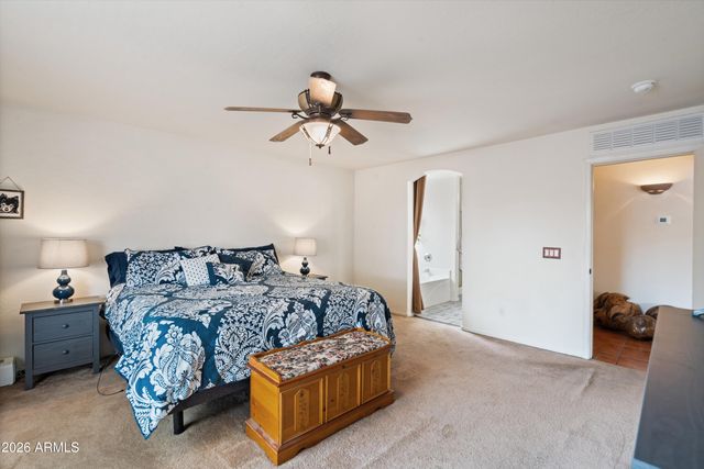 566 W COBBLESTONE Court, Casa Grande, AZ 85122