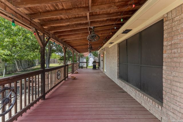 5810 ELK LAKE DR, San Antonio, TX 78244