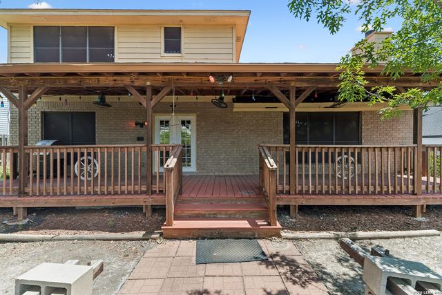 5810 ELK LAKE DR, San Antonio, TX 78244