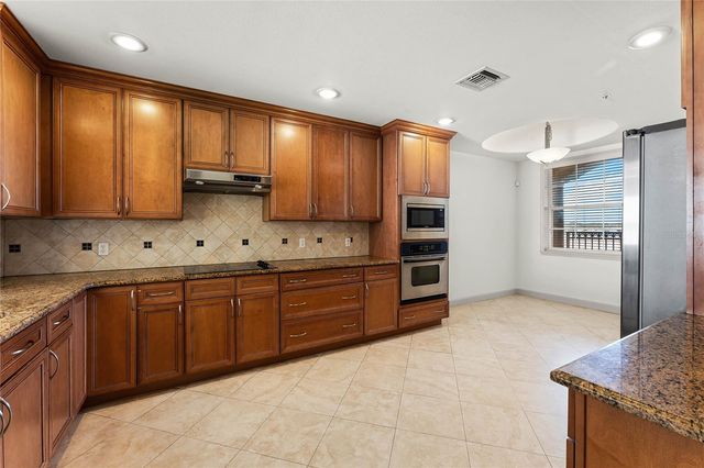 8761 THE ESPLANADE 22, Orlando, FL 32836