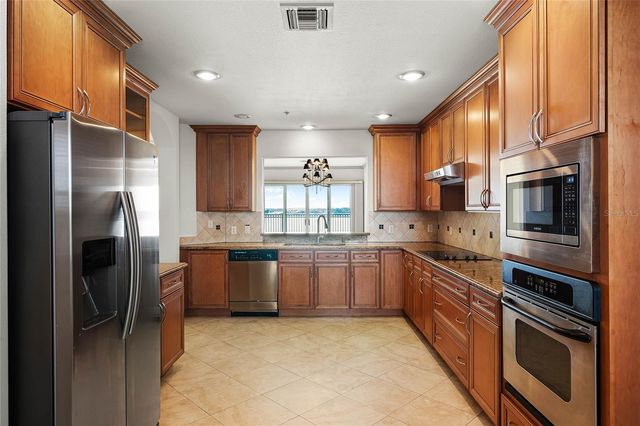 8761 THE ESPLANADE 22, Orlando, FL 32836