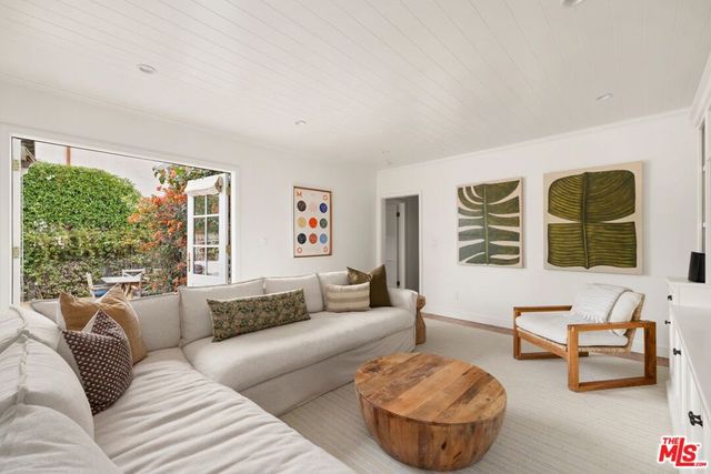 845 S Harvard Street, Santa Monica, CA 90403