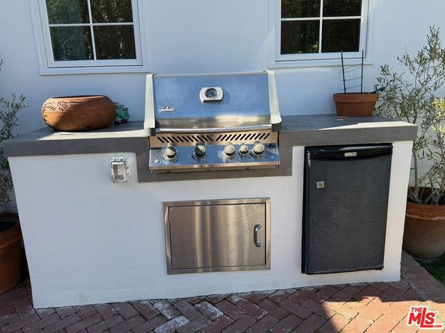 845 S Harvard Street, Santa Monica, CA 90403