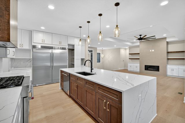 3794 NW 183rd Street, Clive, IA 50325