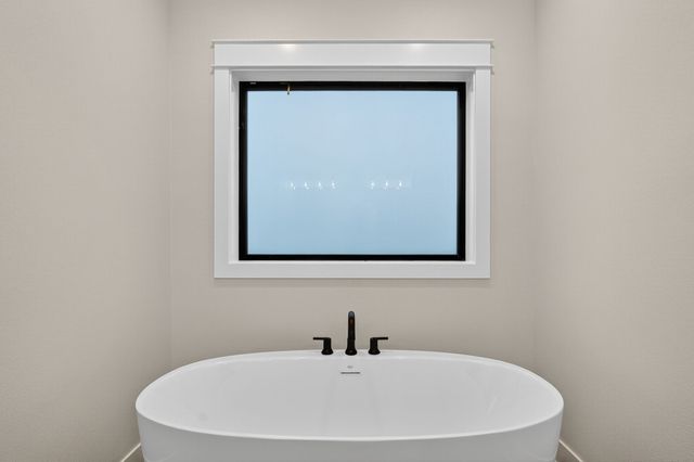 3794 NW 183rd Street, Clive, IA 50325