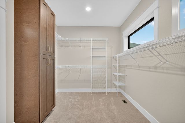 3794 NW 183rd Street, Clive, IA 50325