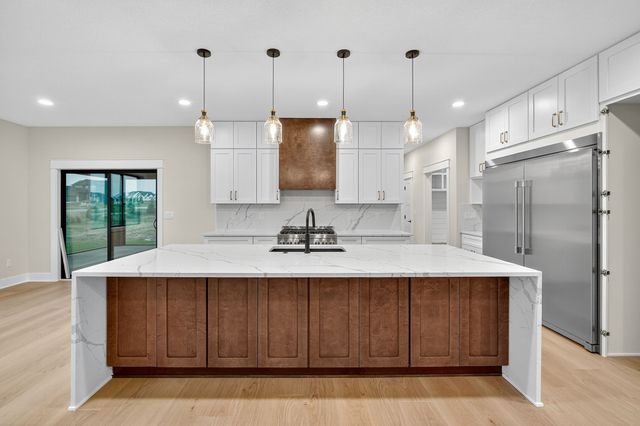 3794 NW 183rd Street, Clive, IA 50325