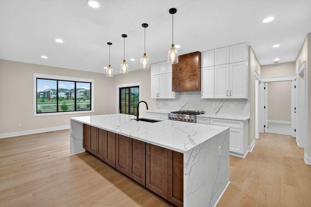 3794 NW 183rd Street, Clive, IA 50325